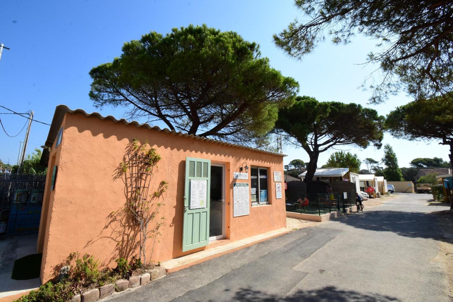 Hotel Camping La Bergerie Plage Hyères Exterior foto